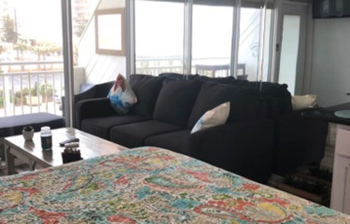 Photo of Livingroom in Northeast Virginia Beach