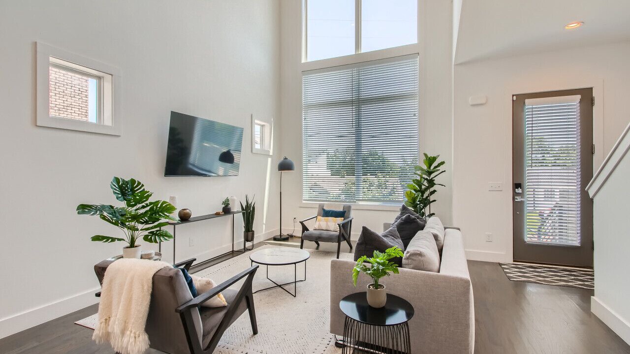 Photo of Livingroom in Berry Hill