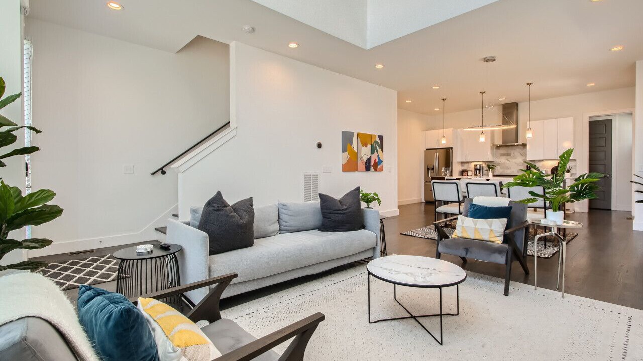 Photo of Livingroom in Berry Hill