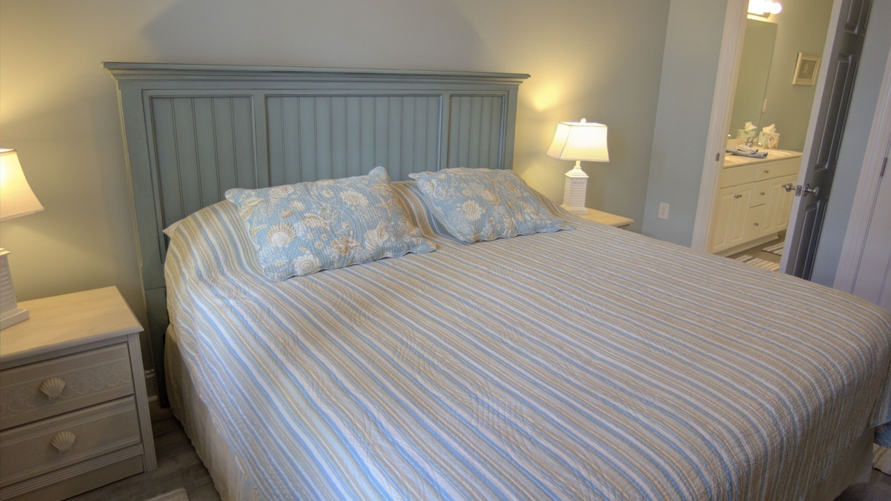Photo of Bedroom in Indian Beach