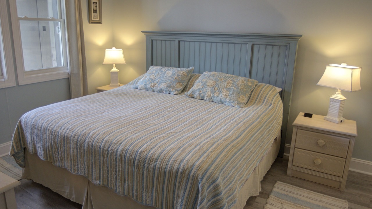 Photo of Bedroom in Indian Beach