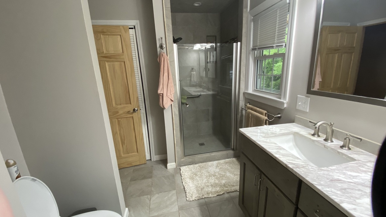 Photo of Bathroom in Pineola