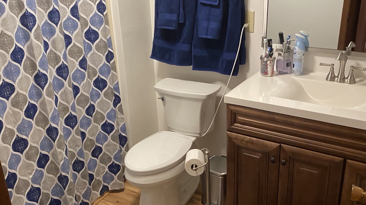 Photo of Bathroom in Pineola