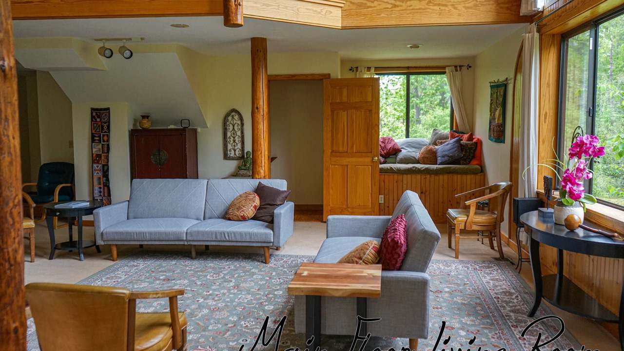 Photo of Livingroom in Asheville