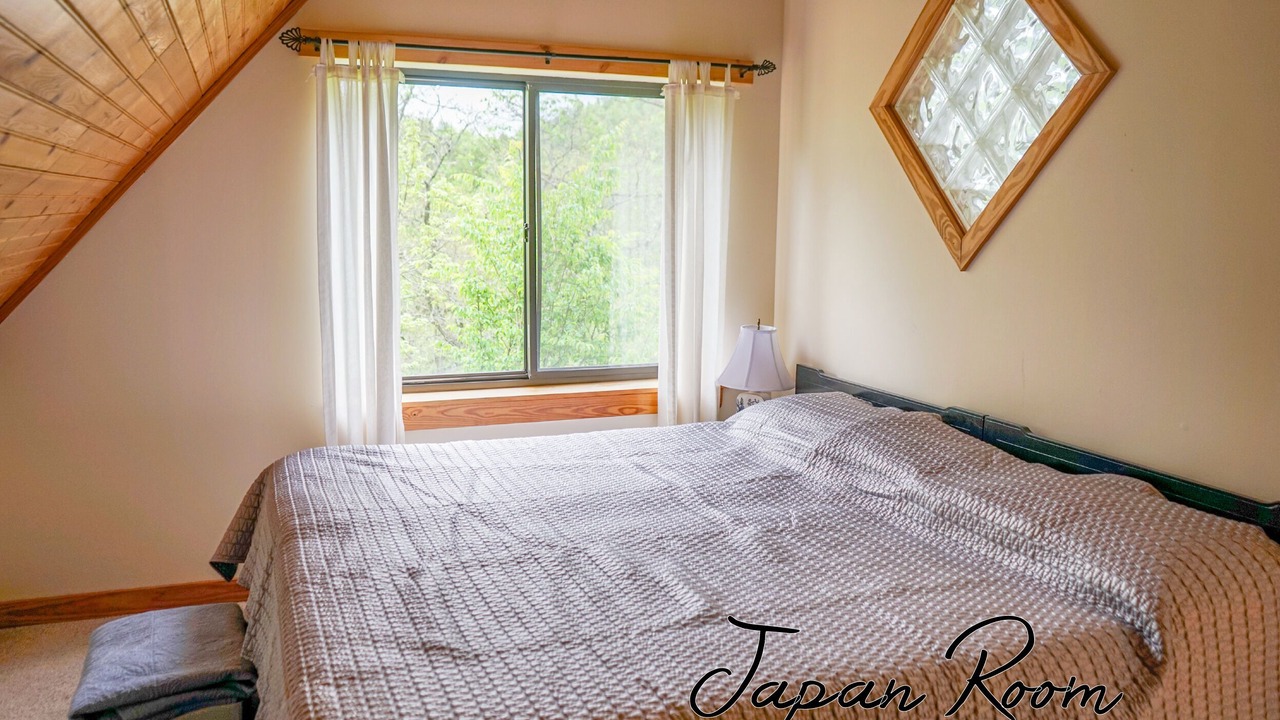 Photo of Bedroom in Asheville