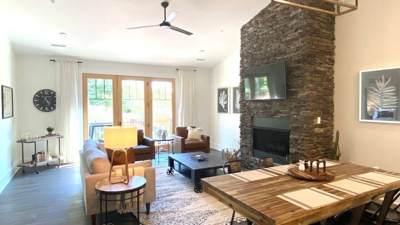 Photo of Livingroom in Blowing Rock