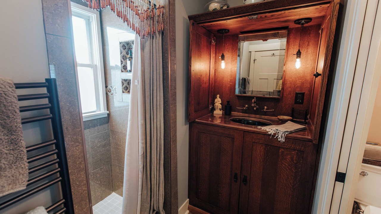 Photo of Bathroom in East End - Valley Street