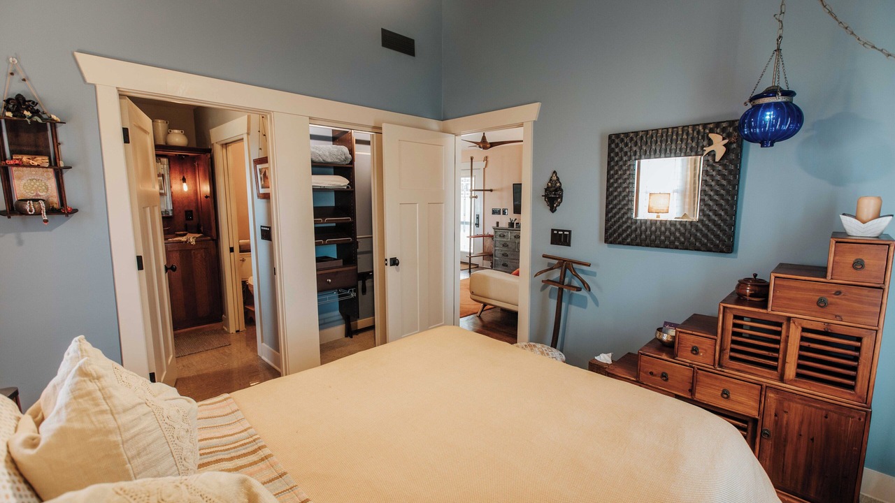 Photo of Bedroom in East End - Valley Street