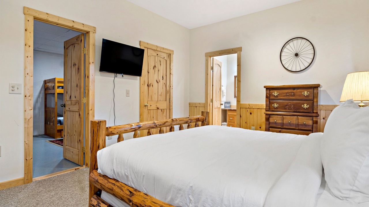 Photo of Bedroom in Mill Spring