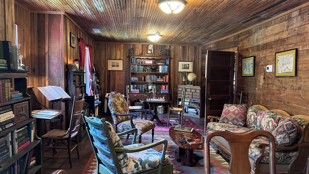 Photo of Bedroom in Topton