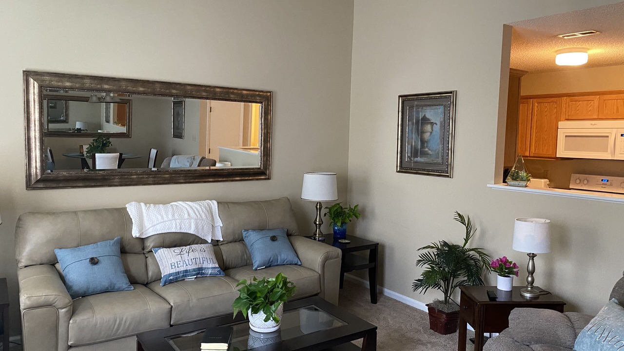 Photo of Livingroom in Jacksonville