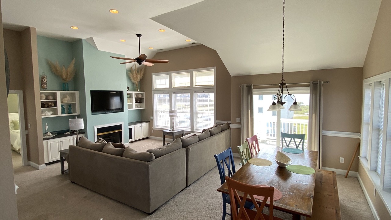 Photo of Bedroom in Wind Over Waves