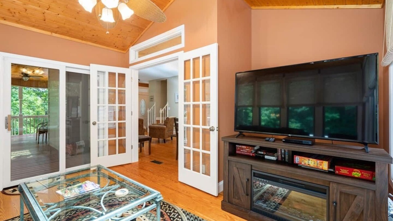 Photo of Livingroom in Lake Lure