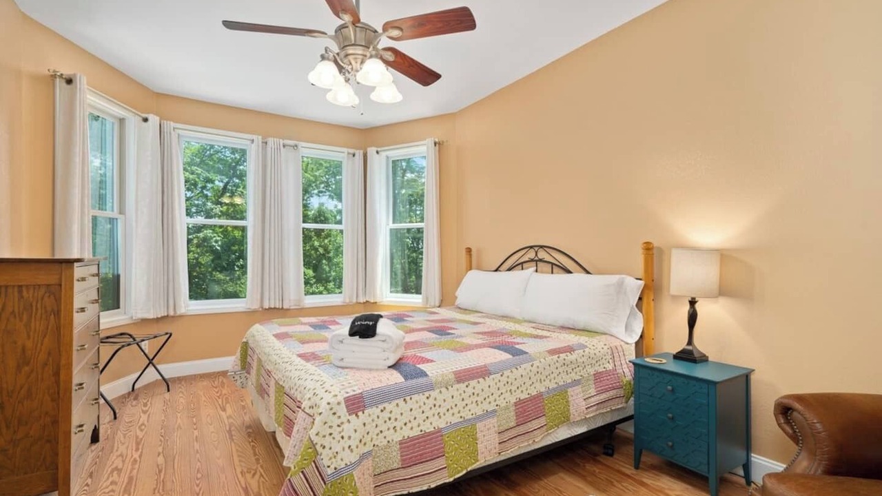 Photo of Bedroom in Lake Lure