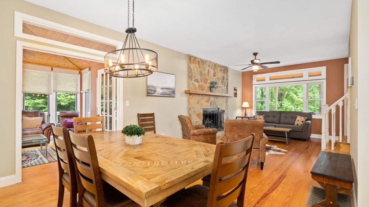 Photo of Bedroom in Lake Lure