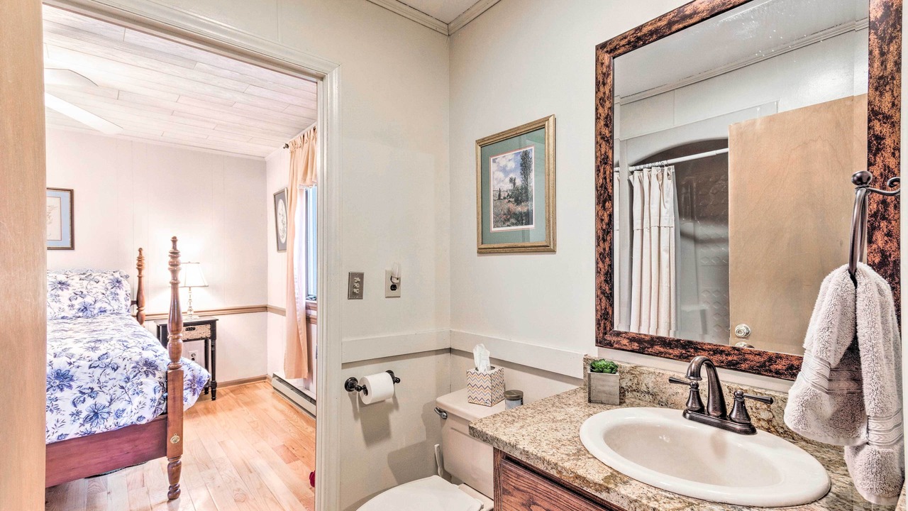 Photo of Bathroom in Charter Hills