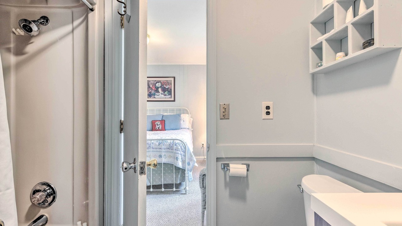 Photo of Bathroom in Charter Hills