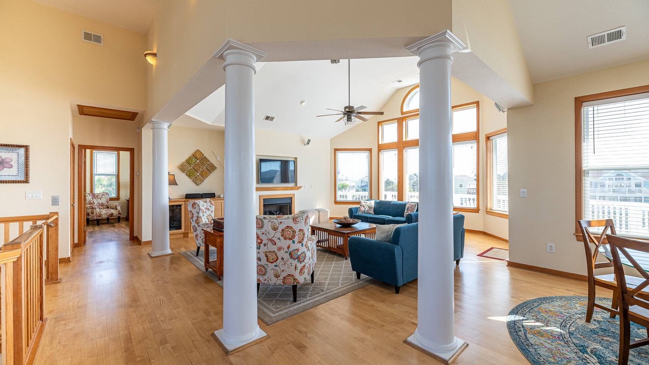 Photo of Bedroom in Whalehead Beach