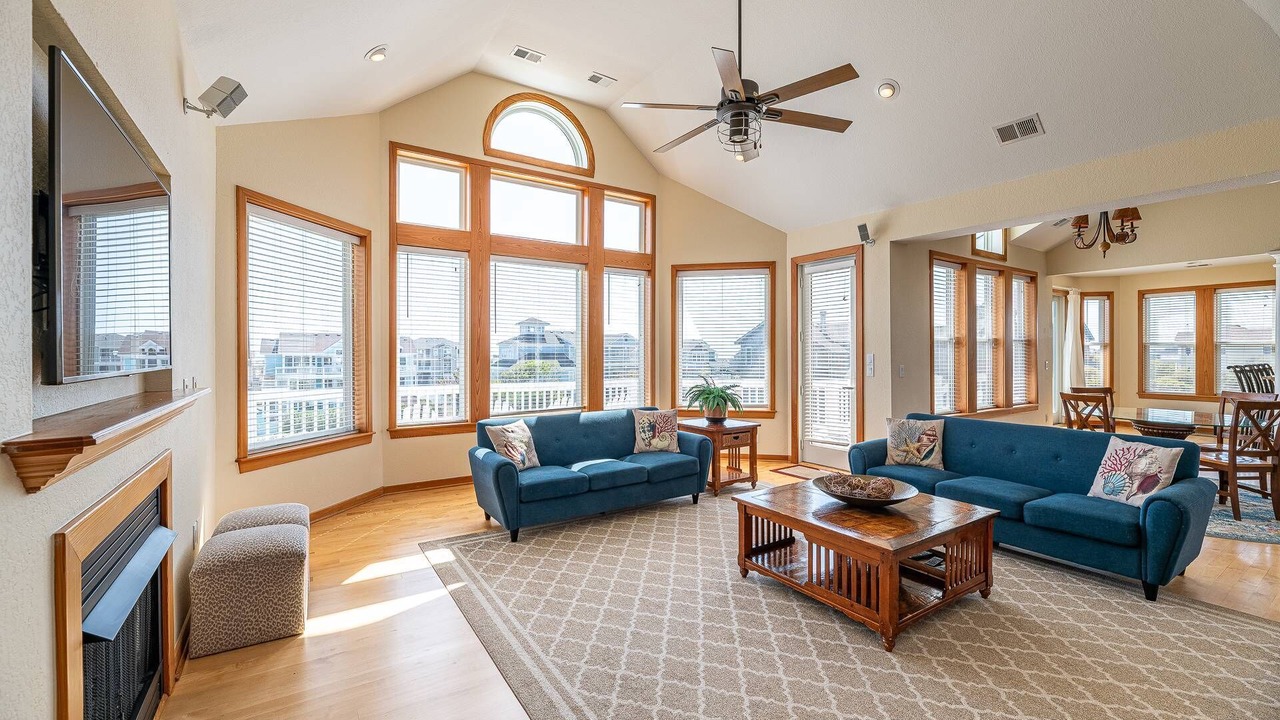 Photo of Bedroom in Whalehead Beach