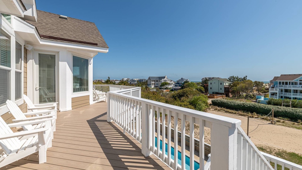 Photo of Others in Whalehead Beach