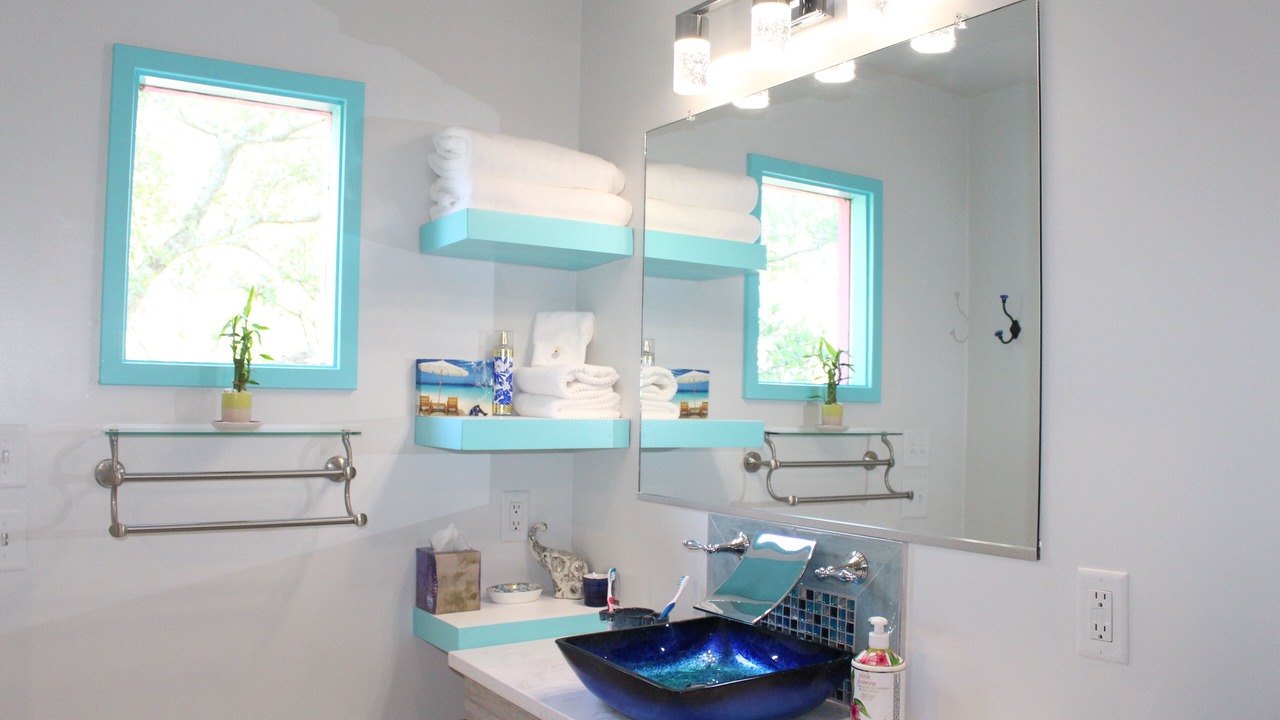 Photo of Bathroom in Colington
