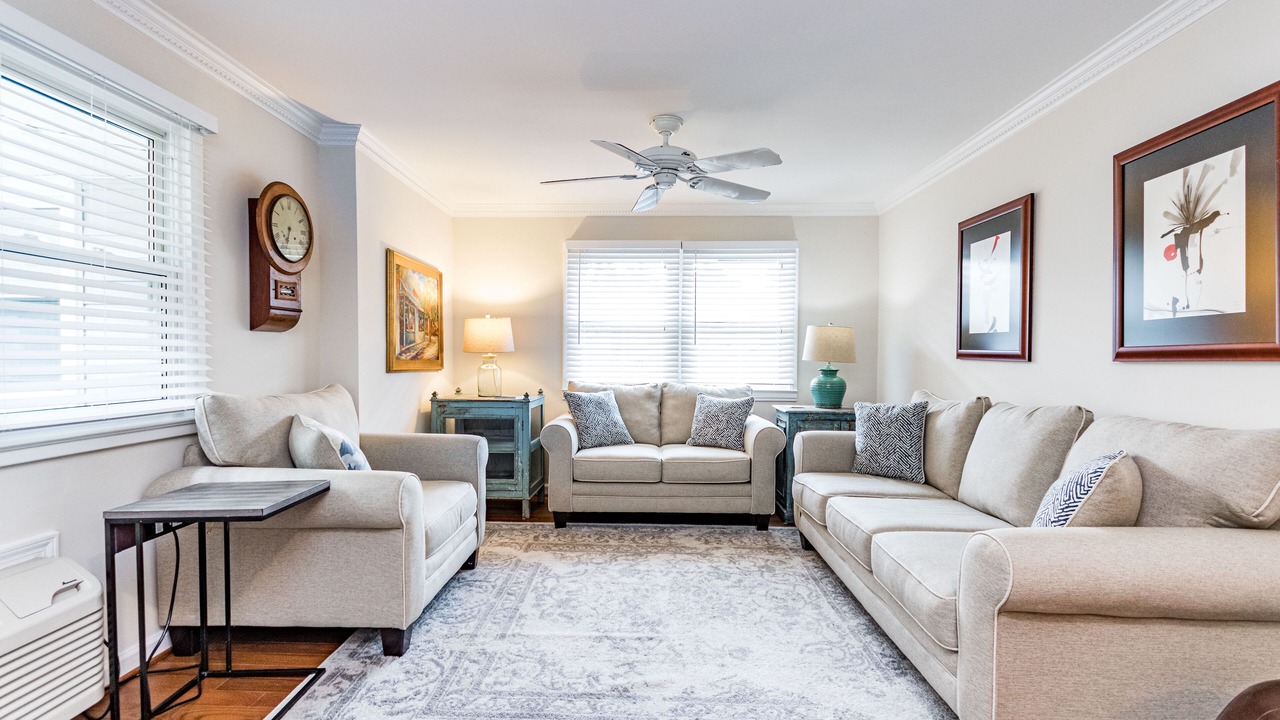 Photo of Livingroom in Southwest Raleigh