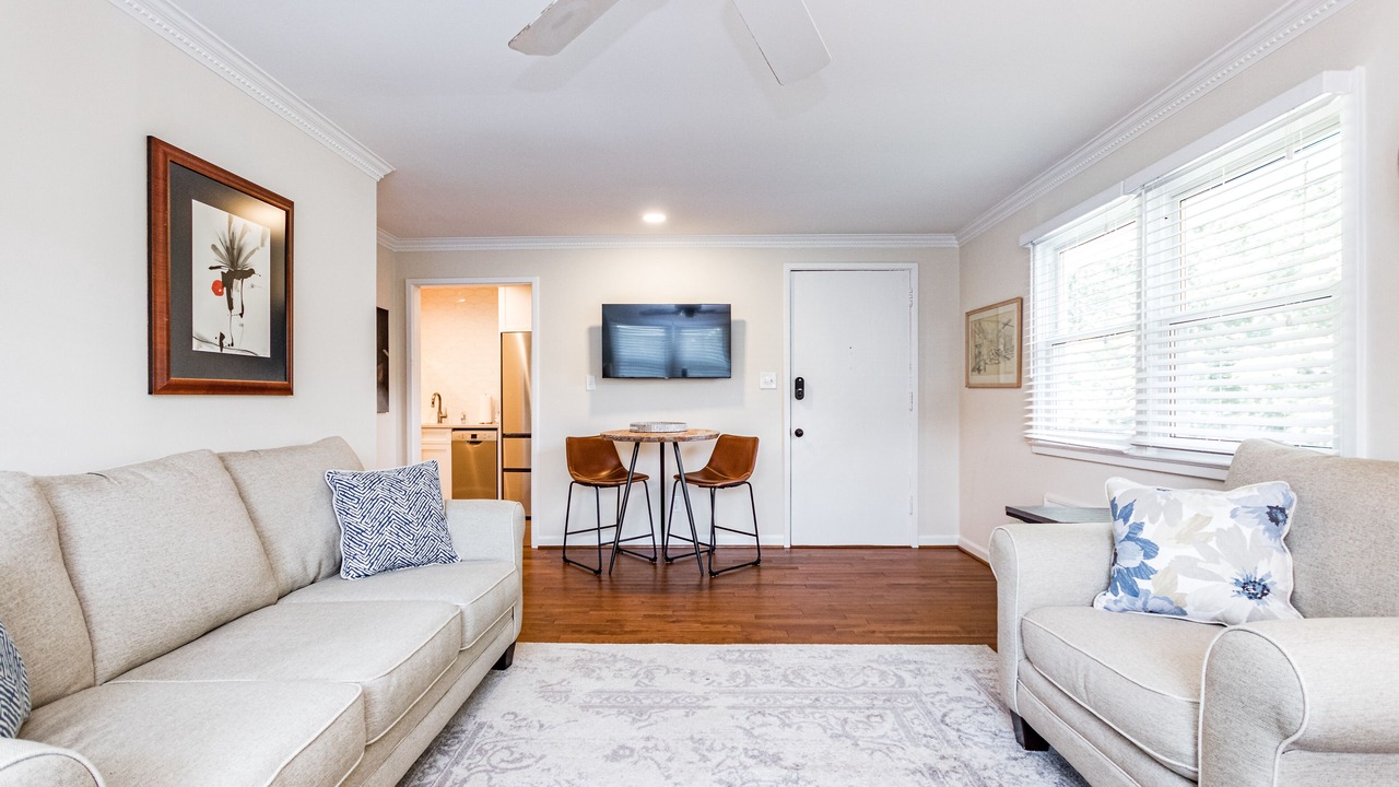 Photo of Livingroom in Southwest Raleigh