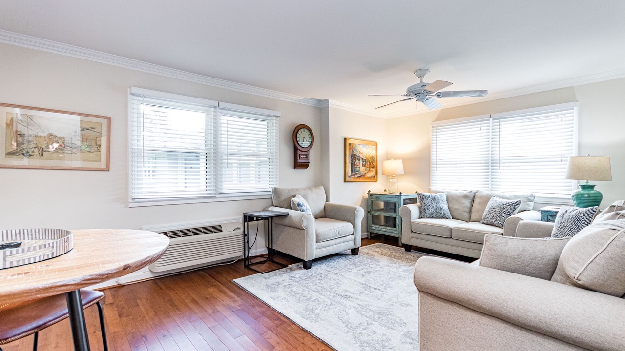 Photo of Livingroom in Southwest Raleigh