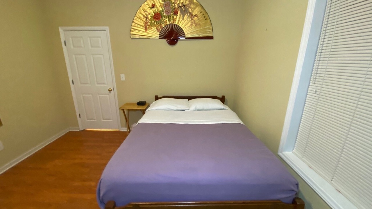 Photo of Bedroom in Roxboro