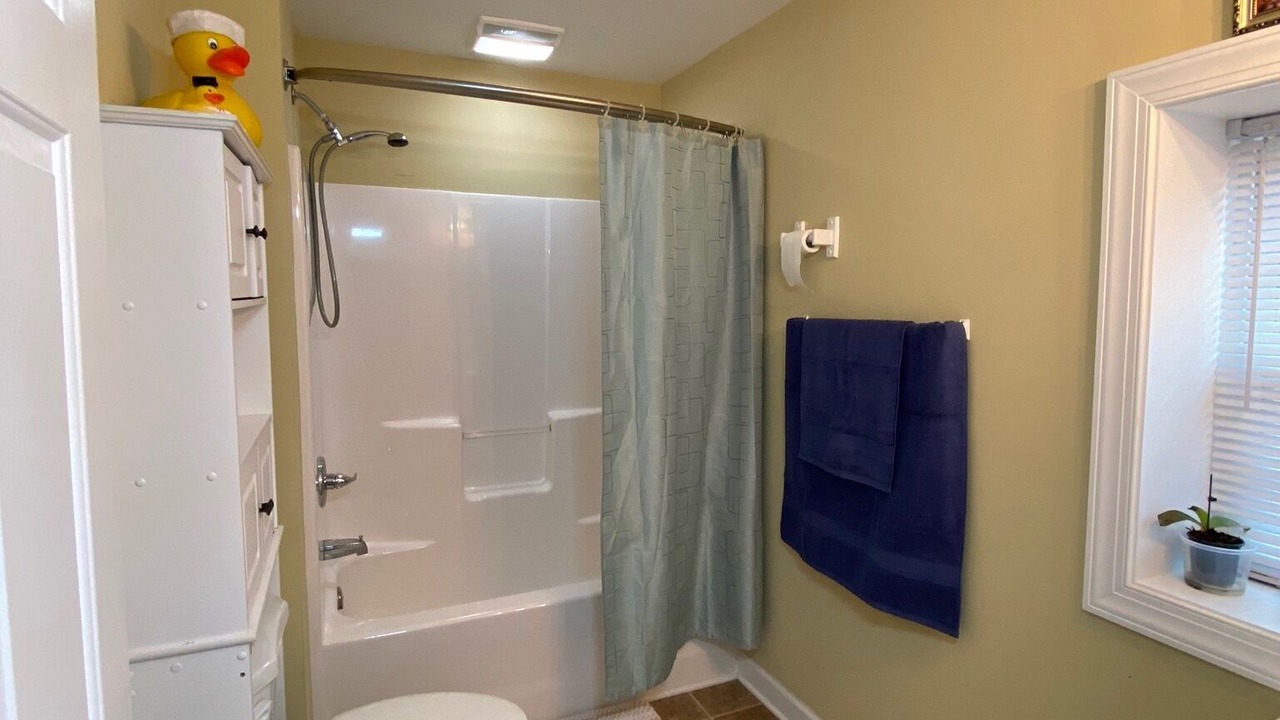 Photo of Bathroom in Roxboro