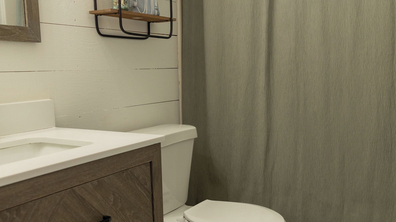 Photo of Bathroom in Rodanthe