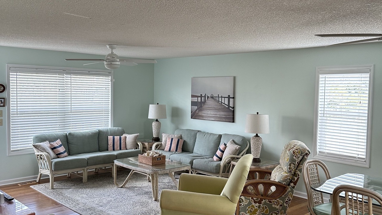 Photo of Livingroom in The Point
