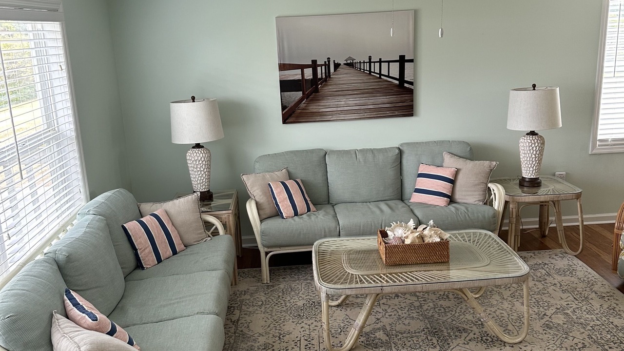 Photo of Livingroom in The Point