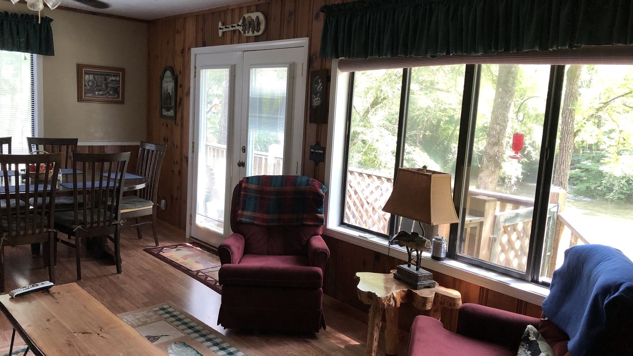 Photo of Livingroom in Murphy