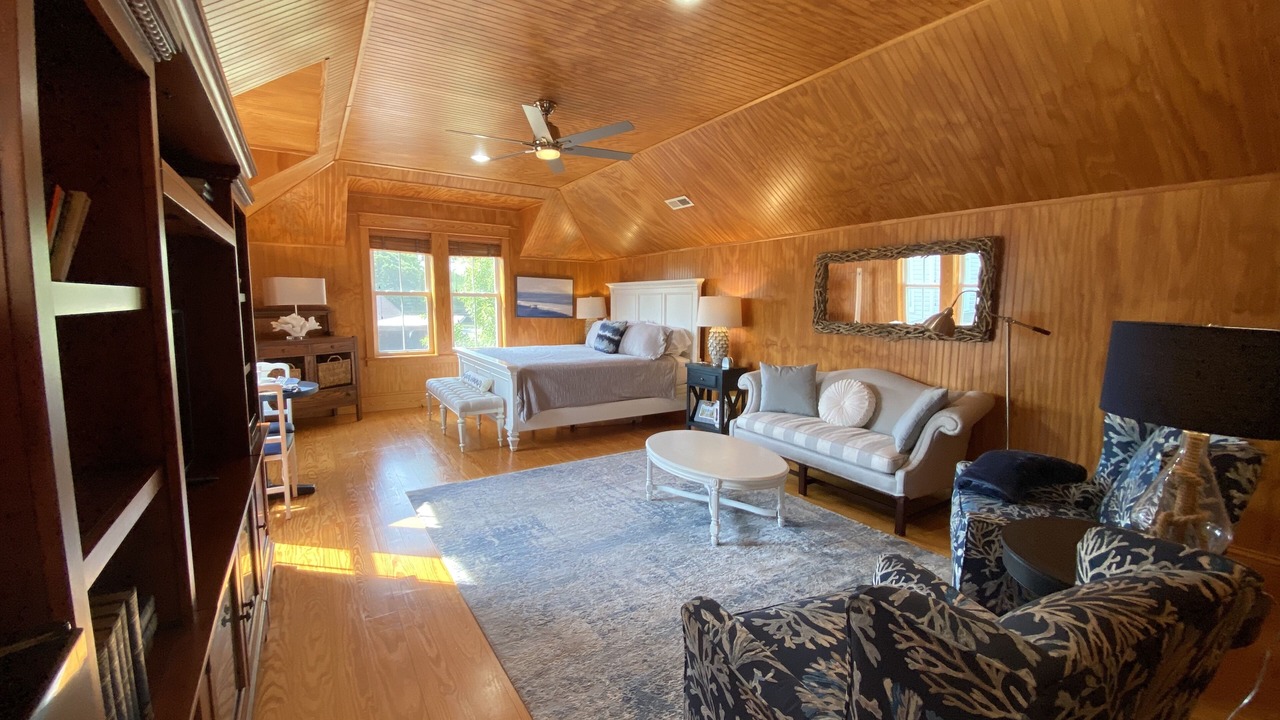 Photo of Livingroom in Historic Downtown Manteo