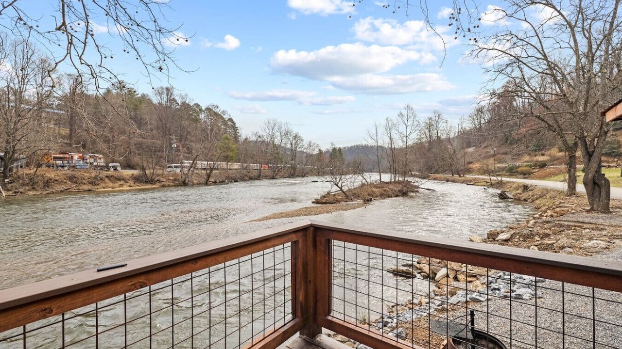 Photo of Outdoor in Sylva