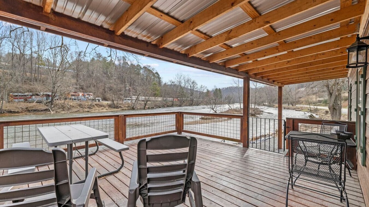 Photo of Outdoor in Sylva