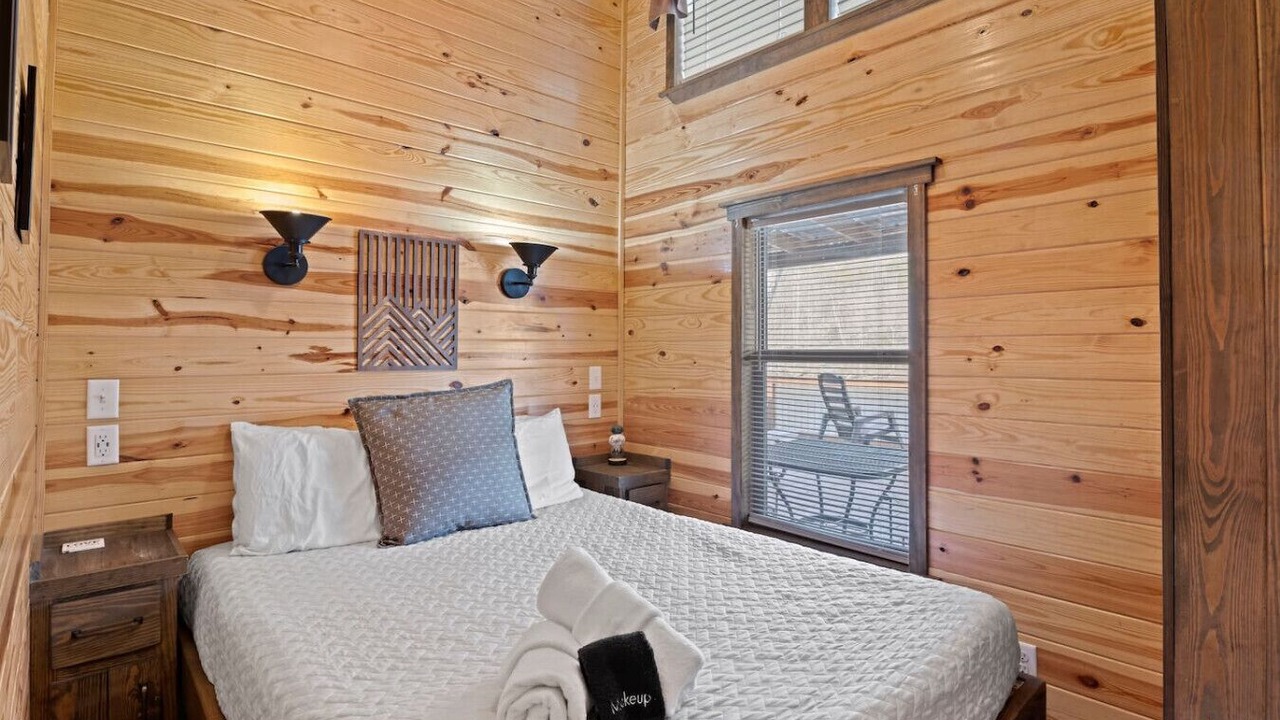 Photo of Bedroom in Sylva
