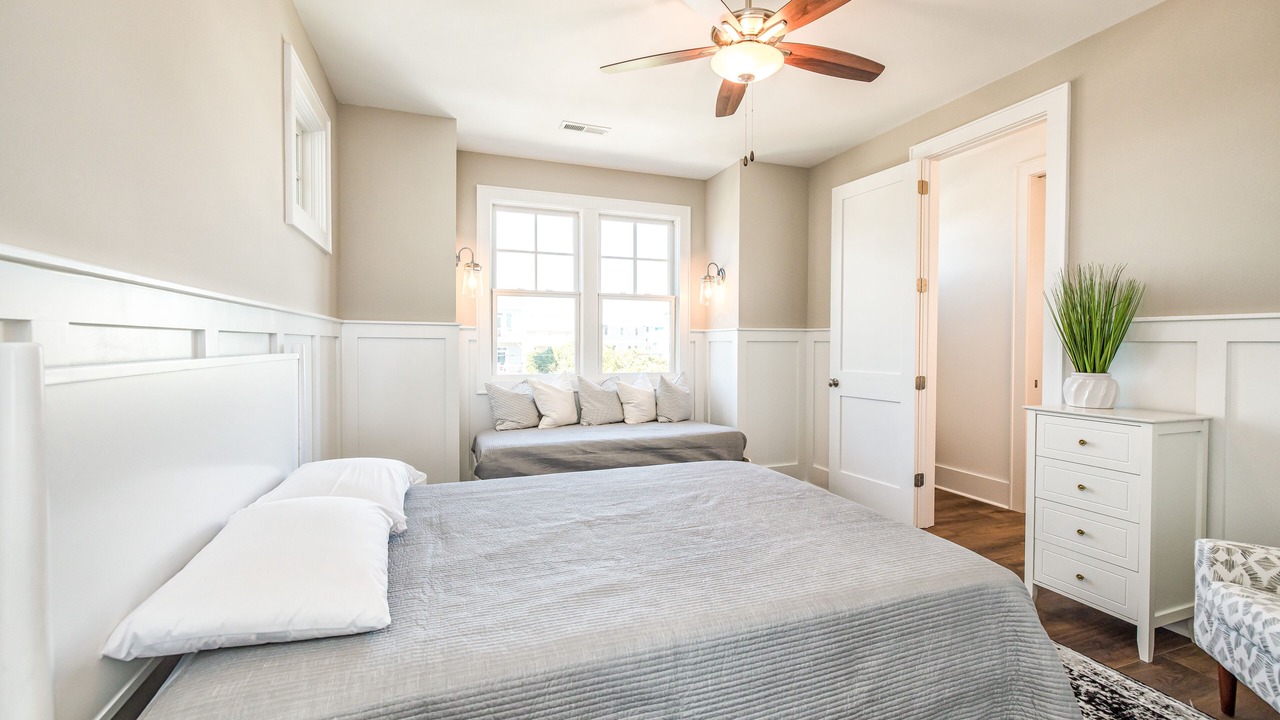 Photo of Bedroom in Topsail Beach