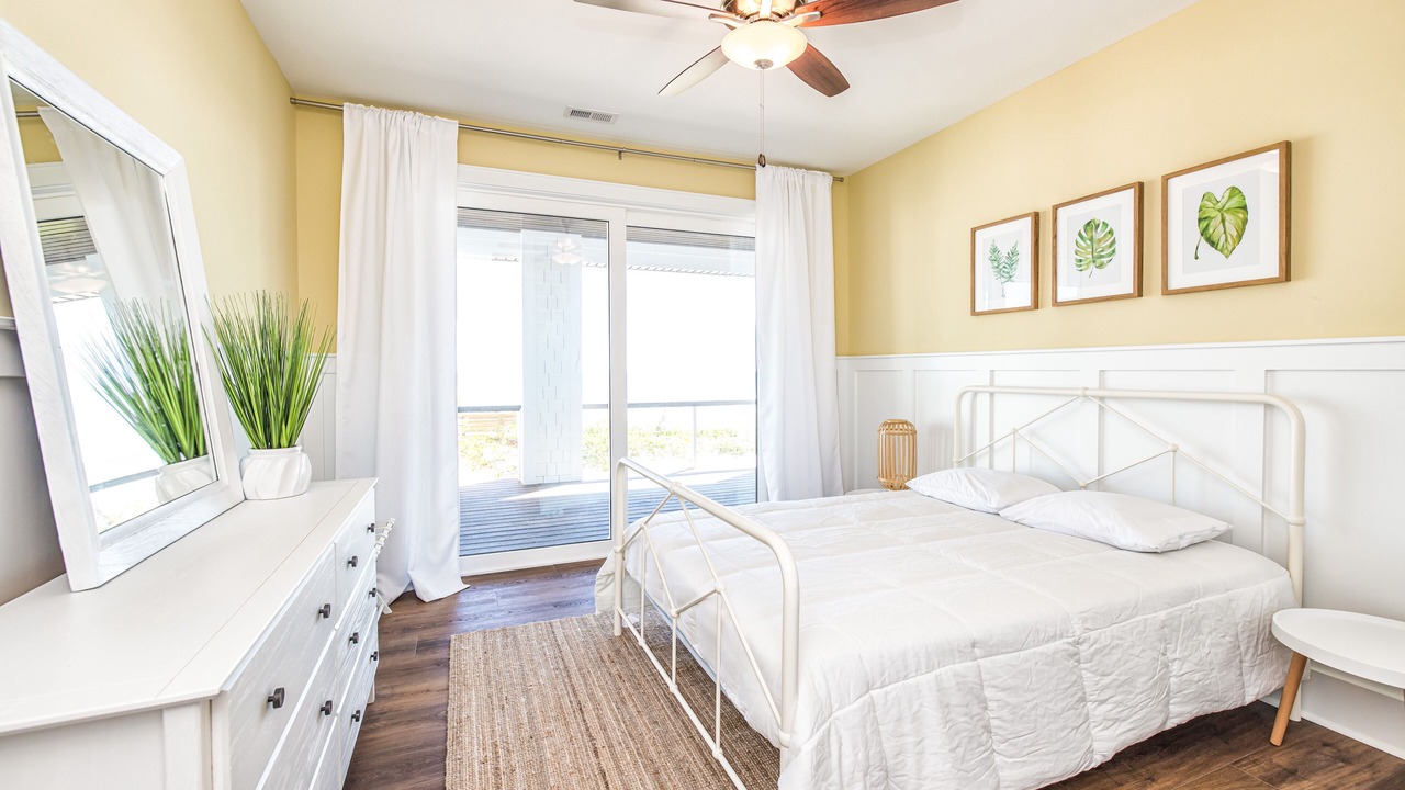 Photo of Bedroom in Topsail Beach