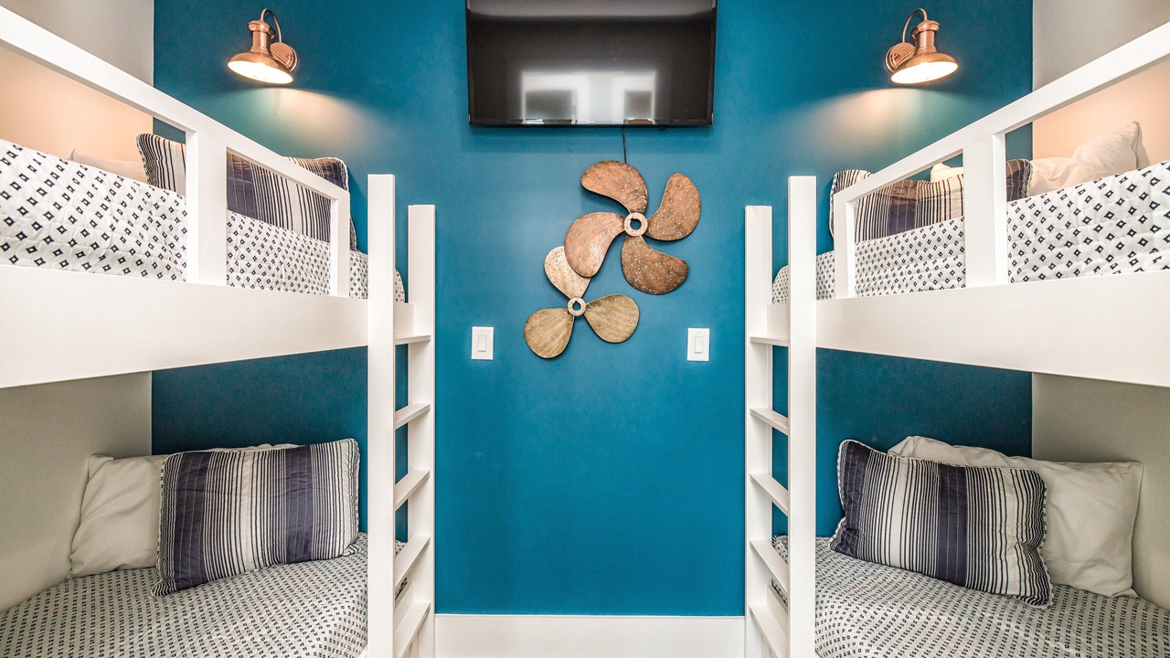 Photo of Bedroom in Topsail Beach