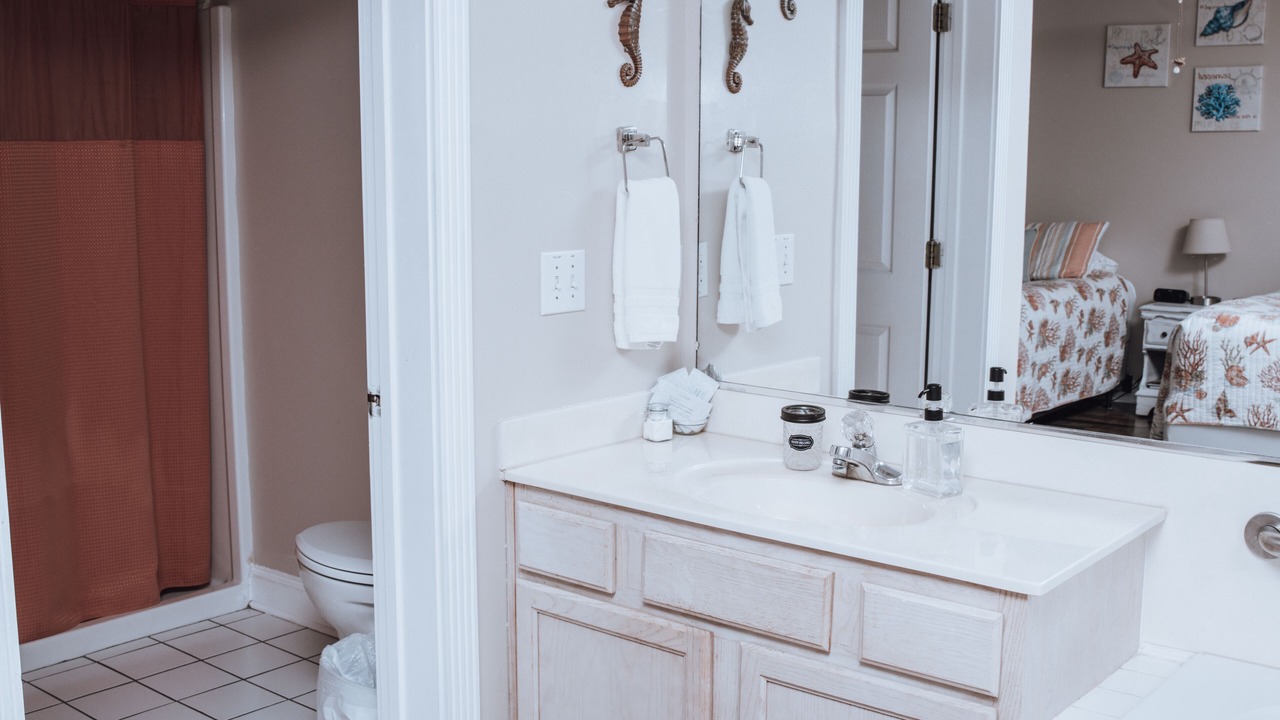 Photo of Bathroom in Sunset Beach