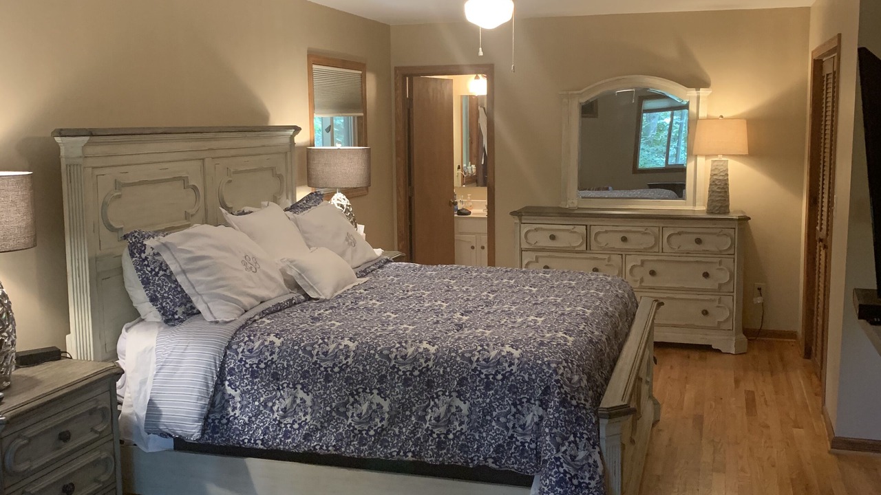 Photo of Bedroom in Newland