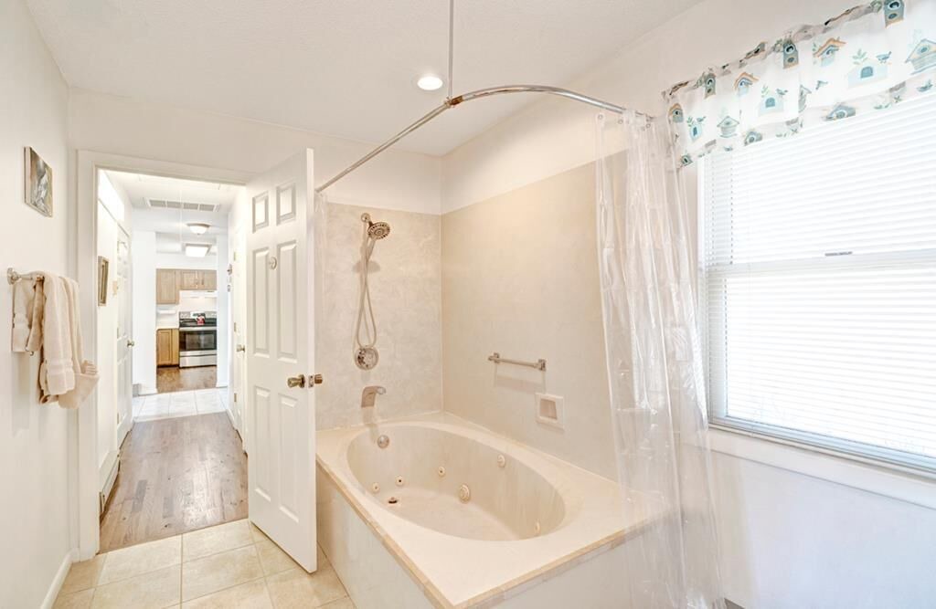 Photo of Bathroom in Seven Devils