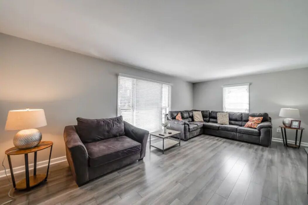 Photo of Livingroom in North Raleigh