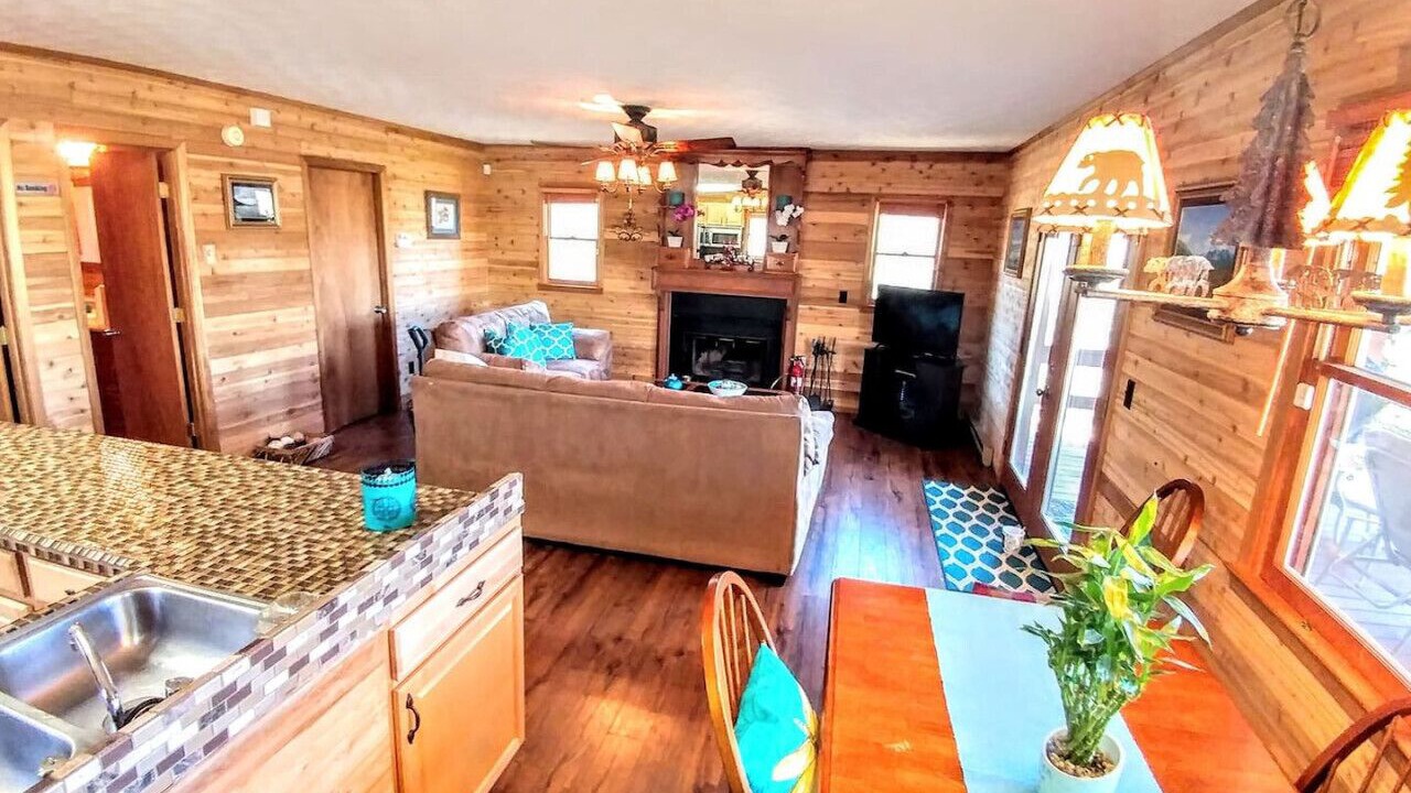 Photo of Livingroom in Whittier