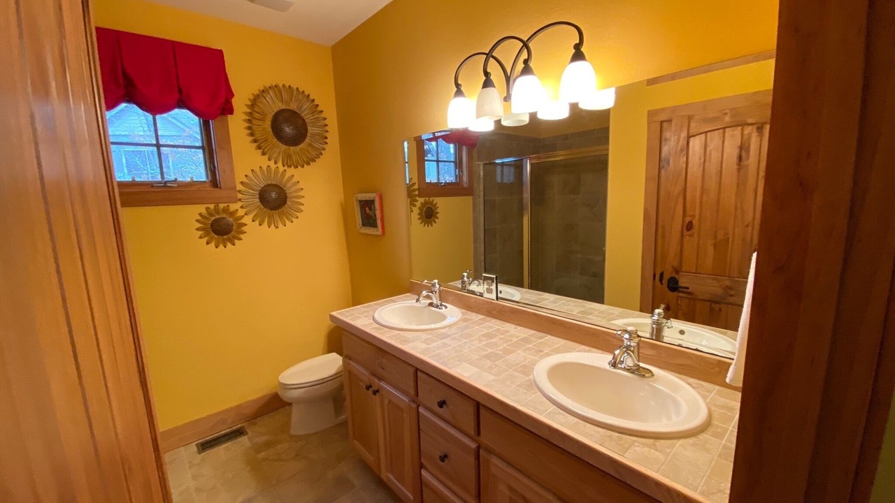 Photo of Bathroom in Cullowhee