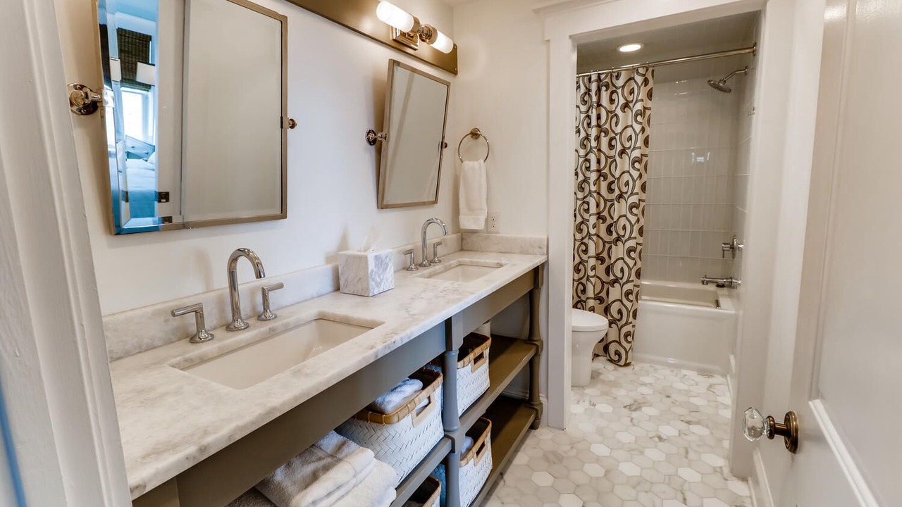 Photo of Bathroom in South Beach