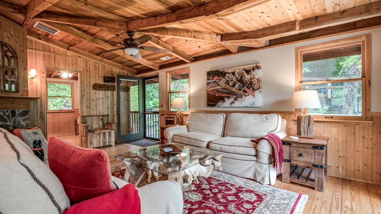 Photo of Livingroom in Glenville