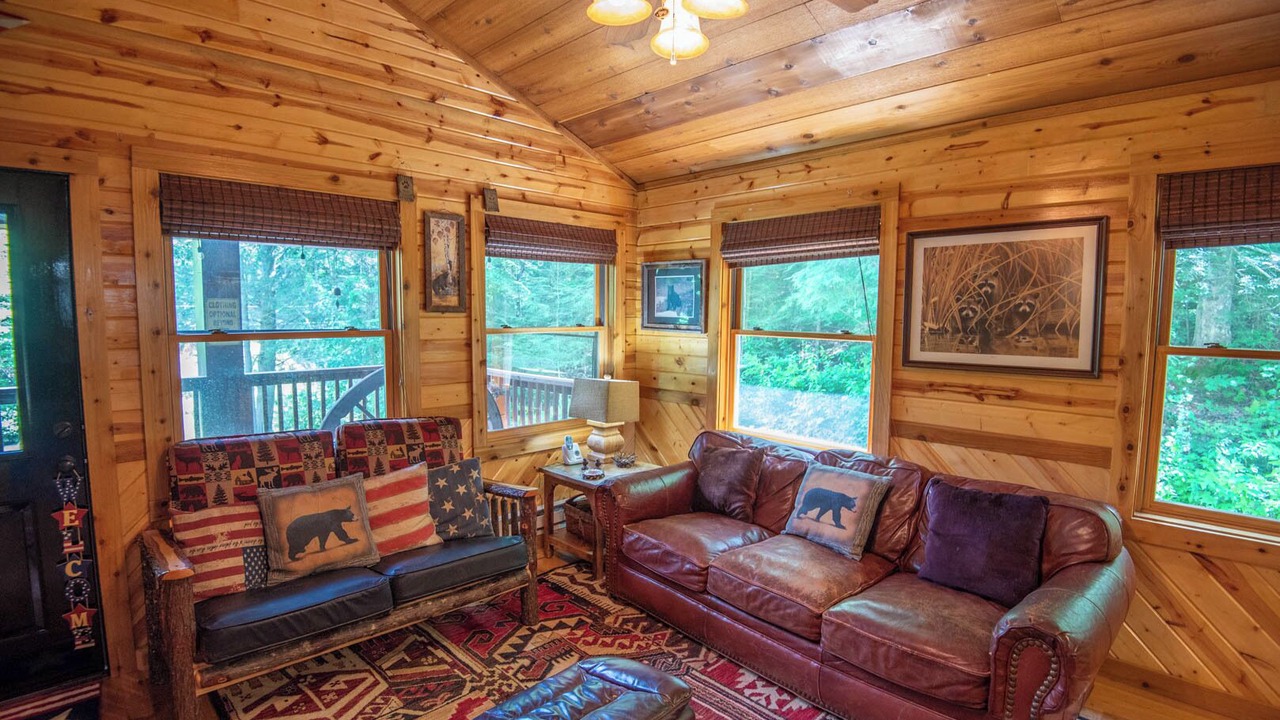 Photo of Livingroom in Millers Creek